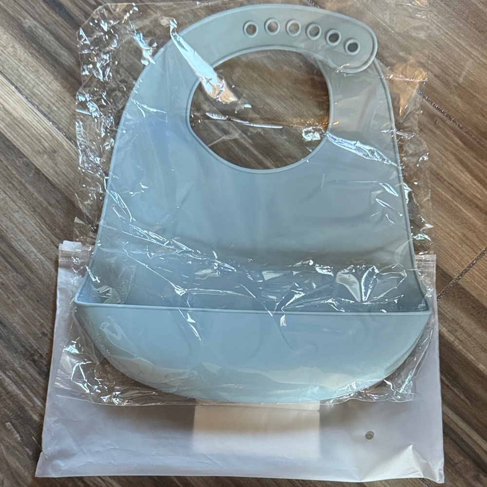 Adjustable Blue Silicone Baby Bib with Catch Tray